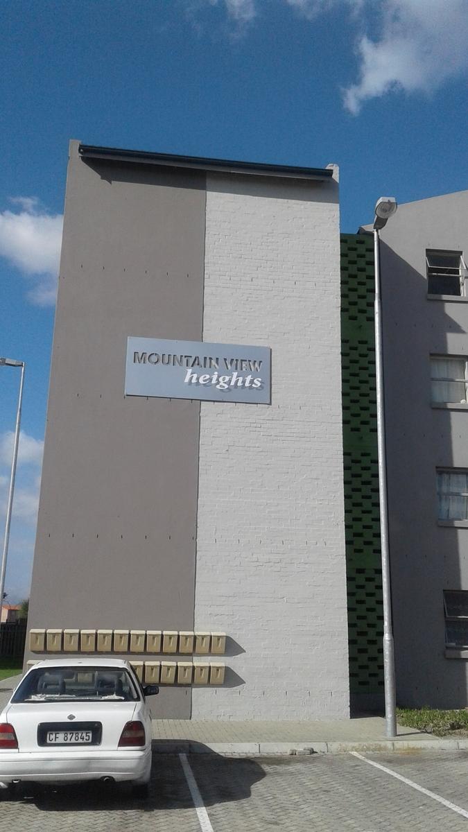 MOUNTAIN VIEW HEIGHTS SCOTTSDENE, KRAAIFONTEIN