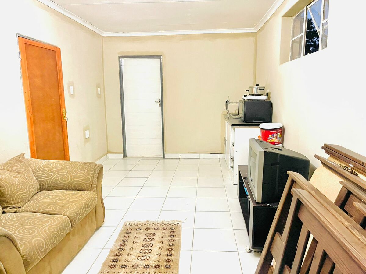 Garden Cottage to rent in Mindalore Krugersdorp for R 3 700.00