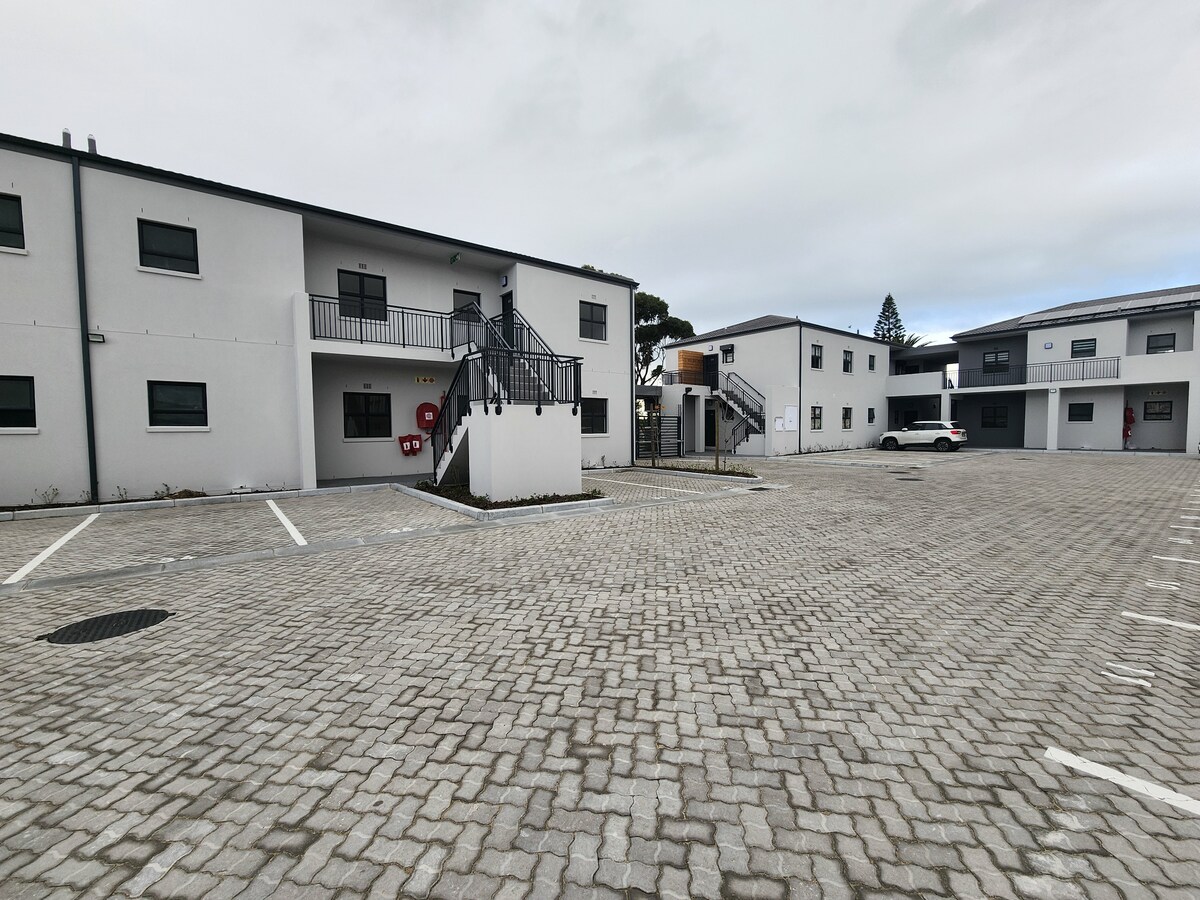 Modern 2 bedroom apartments available in Ottery