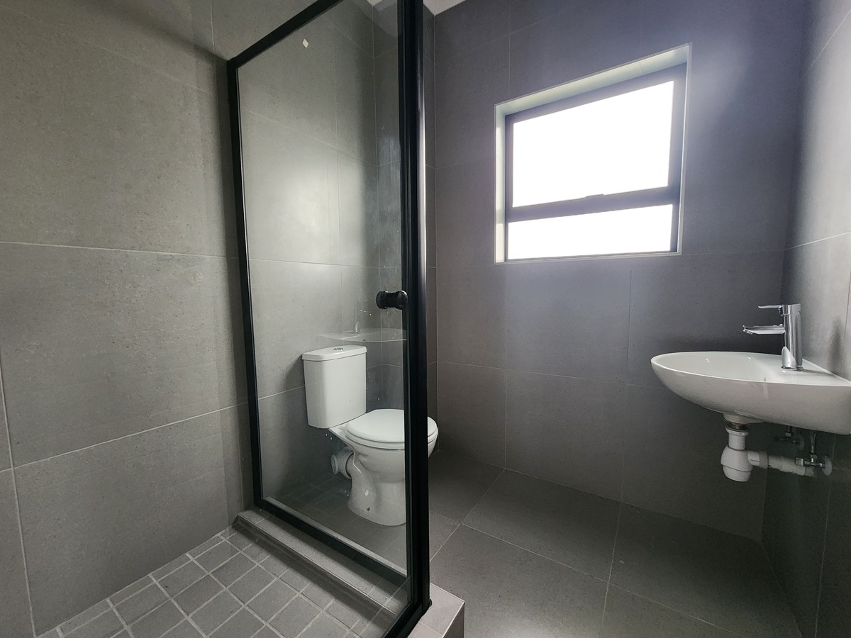 Modern 2 bedroom apartments available in Ottery