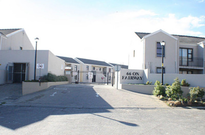 2 Bedroom Apartment / Flat to Rent in Fairview Golf Estate, Gordons Bay