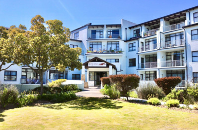 2 Bedroom Apartment / Flat to Rent in Royal Ascot, Milnerton