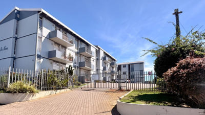 2 Bedroom Apartment / Flat to Rent in Da Nova, Mossel Bay