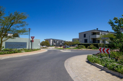 2 Bedroom Apartment / Flat to Rent in Somerset Lakes, Somerset West