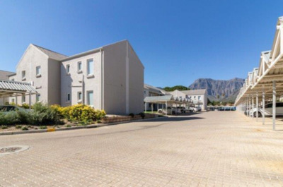 2 Bedroom Apartment in Amberg Estate Paarl To Let